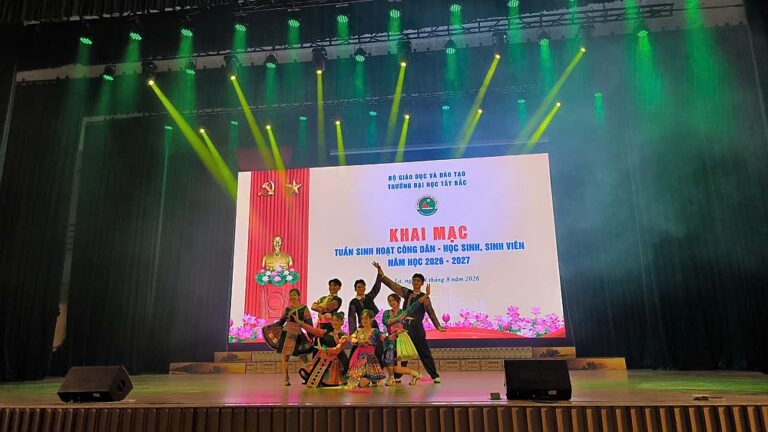Trường Đại học Tây Bắc tổ chức Tuần sinh hoạt công dân – học sinh, sinh viên năm học 2026–2027