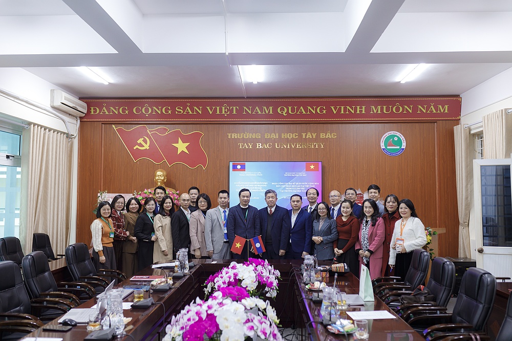 Trường Đại học Tây Bắc tiếp đón và làm việc với Đoàn công tác Đại sứ quán nước Cộng hoà Dân chủ Nhân dân Lào