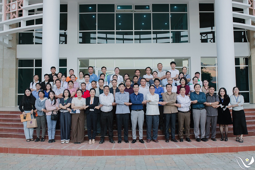 Trường Đại học Tây Bắc đón tiếp, làm việc với đoàn công tác các tỉnh nước CHDCND Lào và lưu học sinh nhập học năm học 2025 – 2026