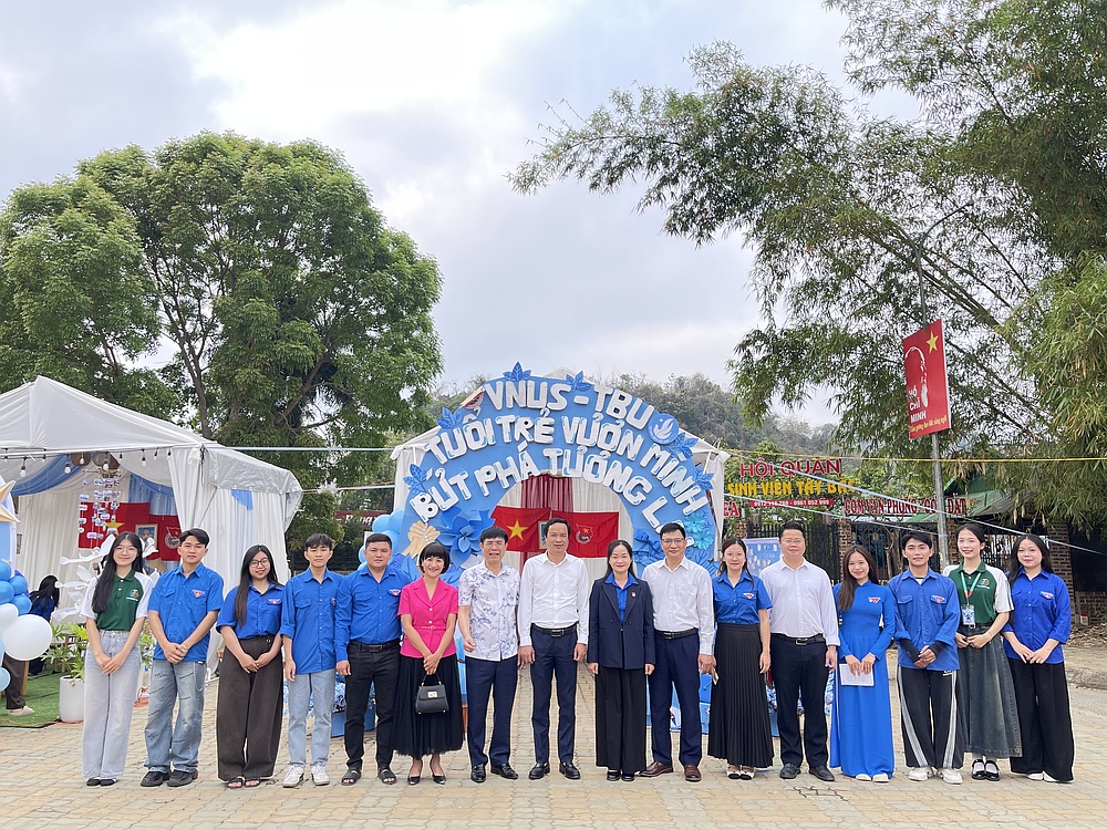 Đoàn Trường Đại học Tây Bắc tổ chức thành công Chương trình Hội trại thanh niên